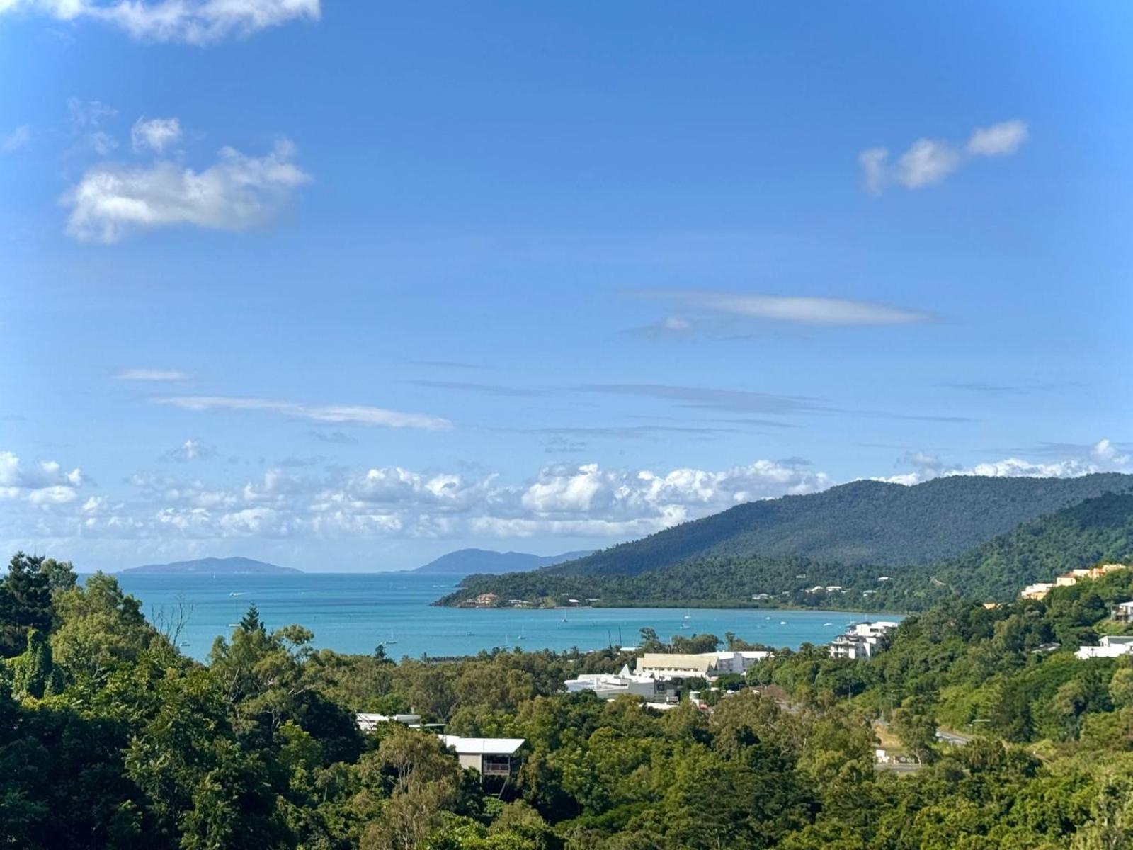 Airlie Summit Apartments Airlie Beach Exterior foto