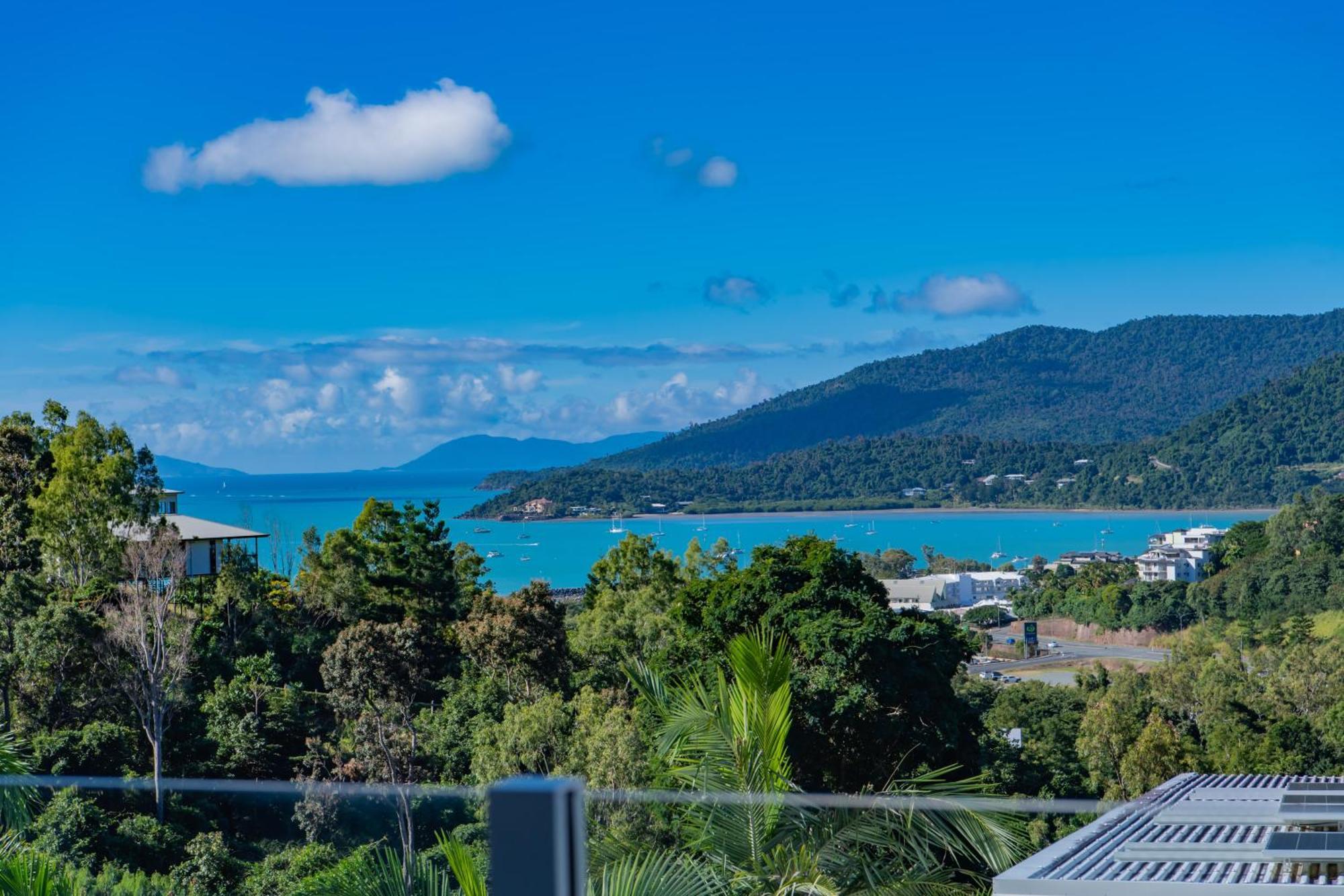 Airlie Summit Apartments Airlie Beach Exterior foto